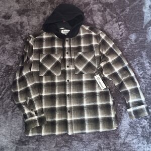 NWT No Boundaries Green/Black Plaid Hooded Flannel Oversized Mens Size: M